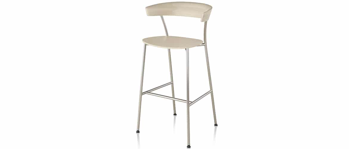 Chaise-longue-en-bois-herman-miller-leeway1